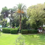 Kolovare فندق 4*