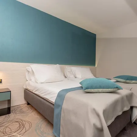 Kolovare Отель 4*