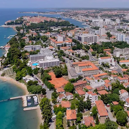 Отель Kolovare 4*