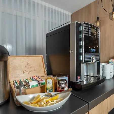 Hotel Kolovare 4*