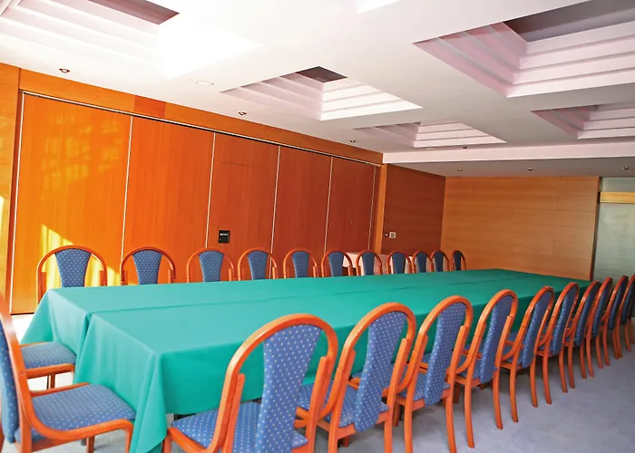 Отель Kolovare 4*