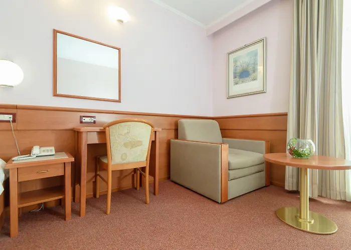 Kolovare 4* Задар