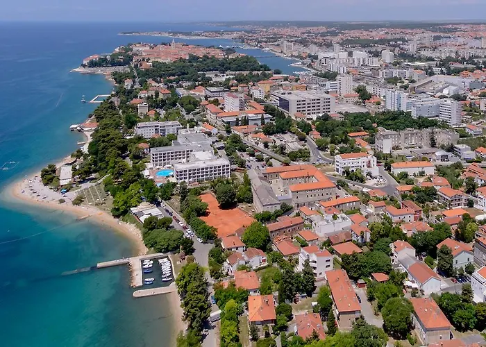 Hotell Kolovare 4*