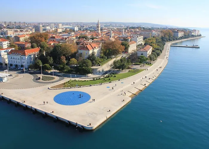 Hotel Kolovare 4*