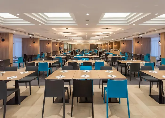 Hotell Kolovare 4*