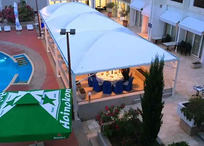 Hotell Kolovare 4*