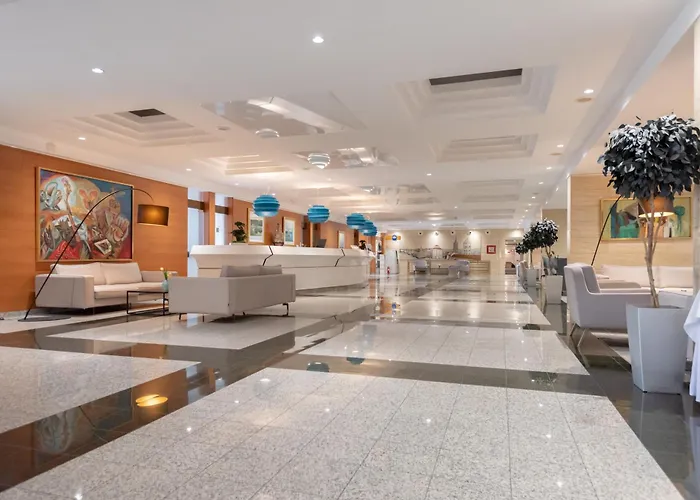 Kolovare Szálloda Zára